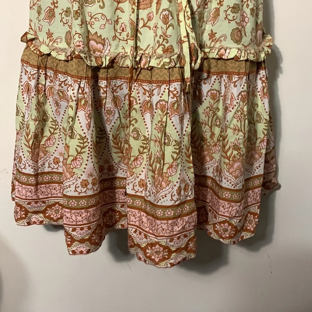 Pink diamond tiered mini skirt , elastic waist , paisley print - Picture 3 of 5